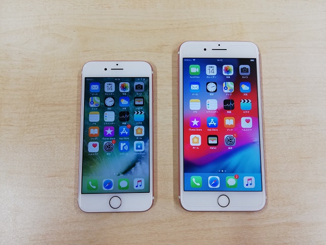 iPhone 7とiPhone 7 Plusを並べて比較